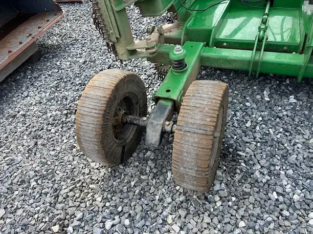 Image of Bush Hog 2820 equipment image 1