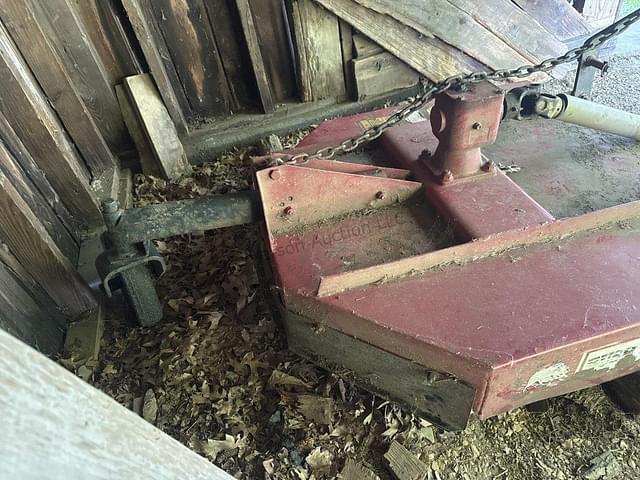 Image of Bush Hog Squealer equipment image 4