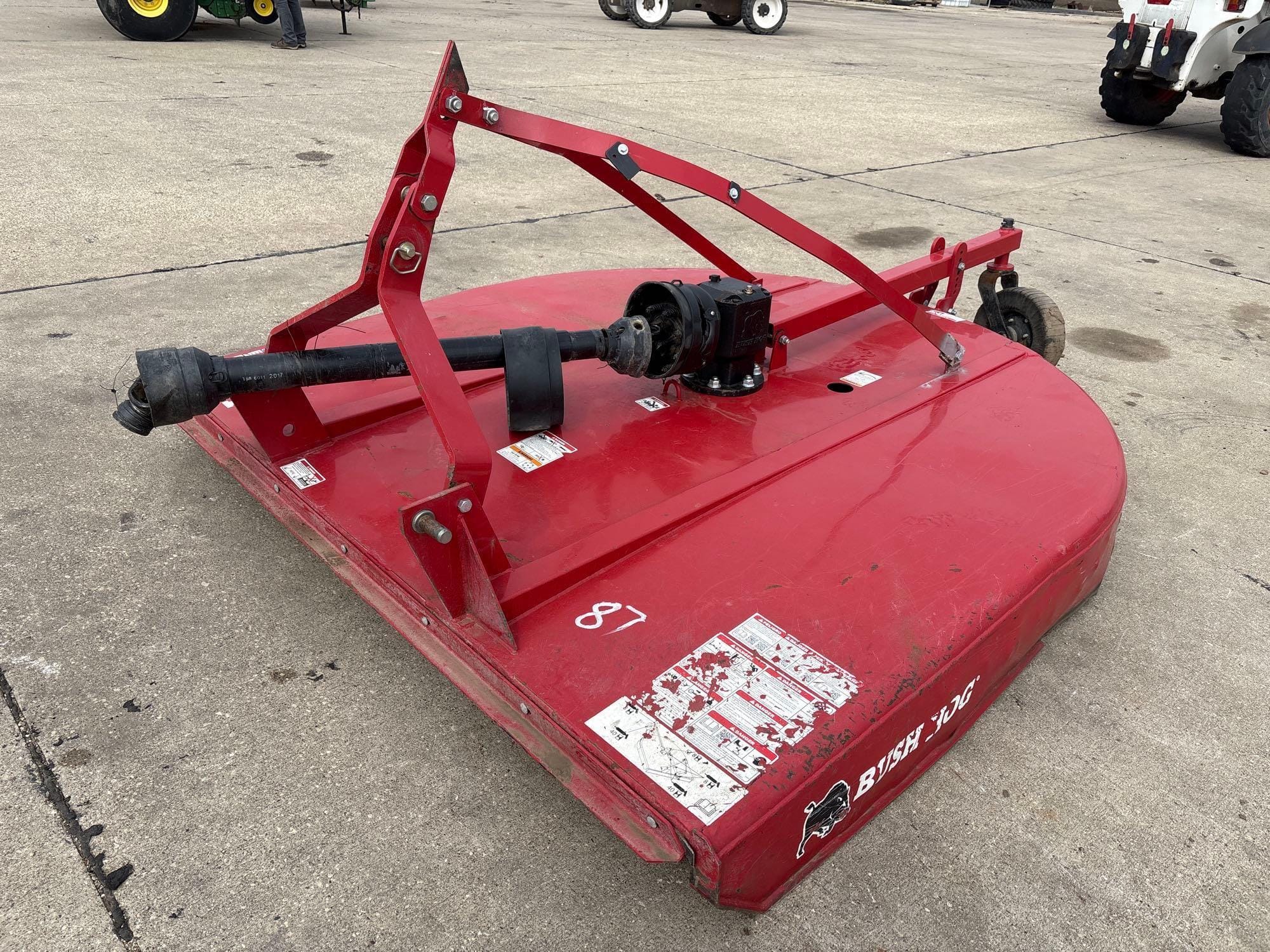 Bush Hog BH17 Equipment Image0
