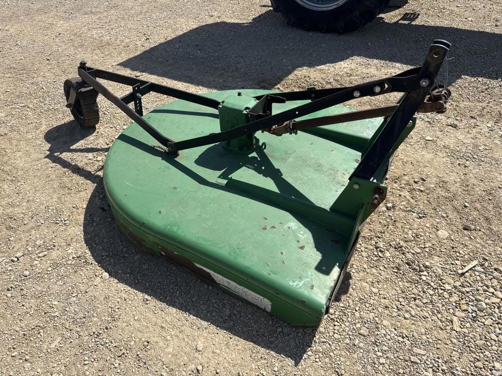 Bush Hog SQ160 Equipment Image0