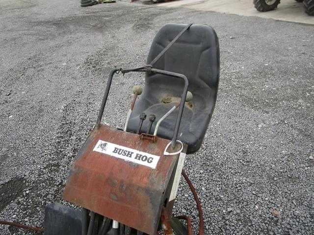 Image of Bush Hog 1000H equipment image 2
