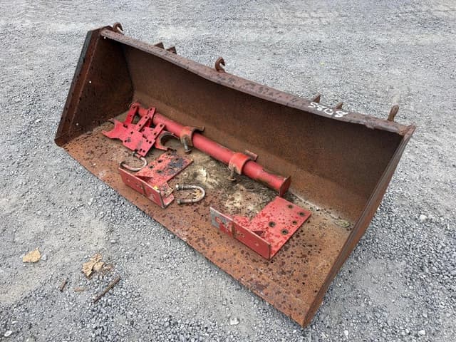 Image of Bush Hog 2400QT equipment image 2