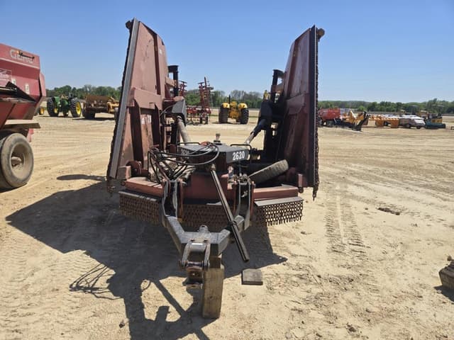 Image of Bush Hog 2620 equipment image 1