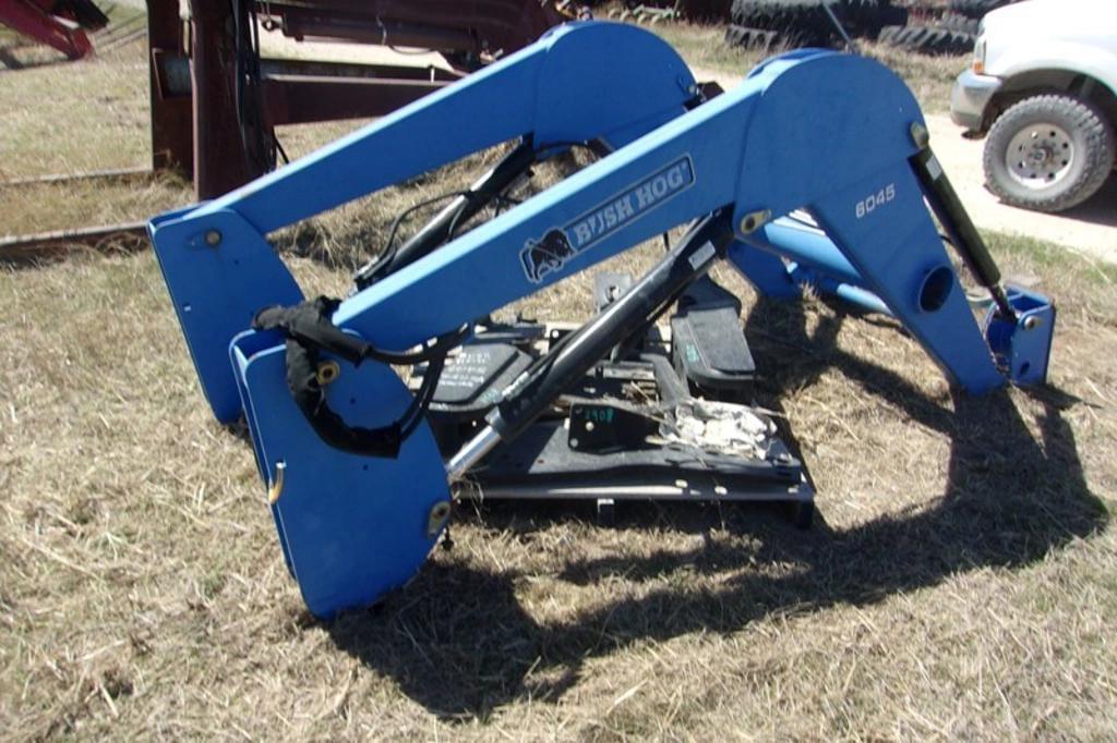 Image of Bush Hog 6045 Image 1