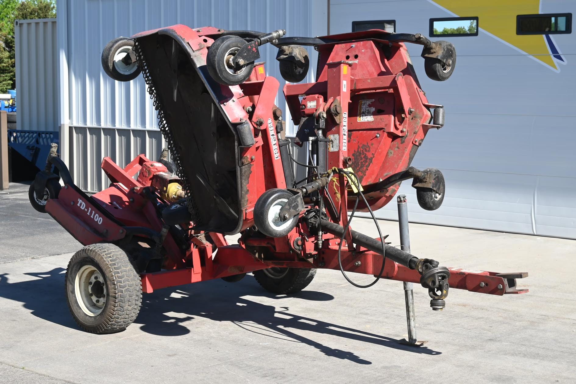Bush Hog TD1100 Equipment Image0
