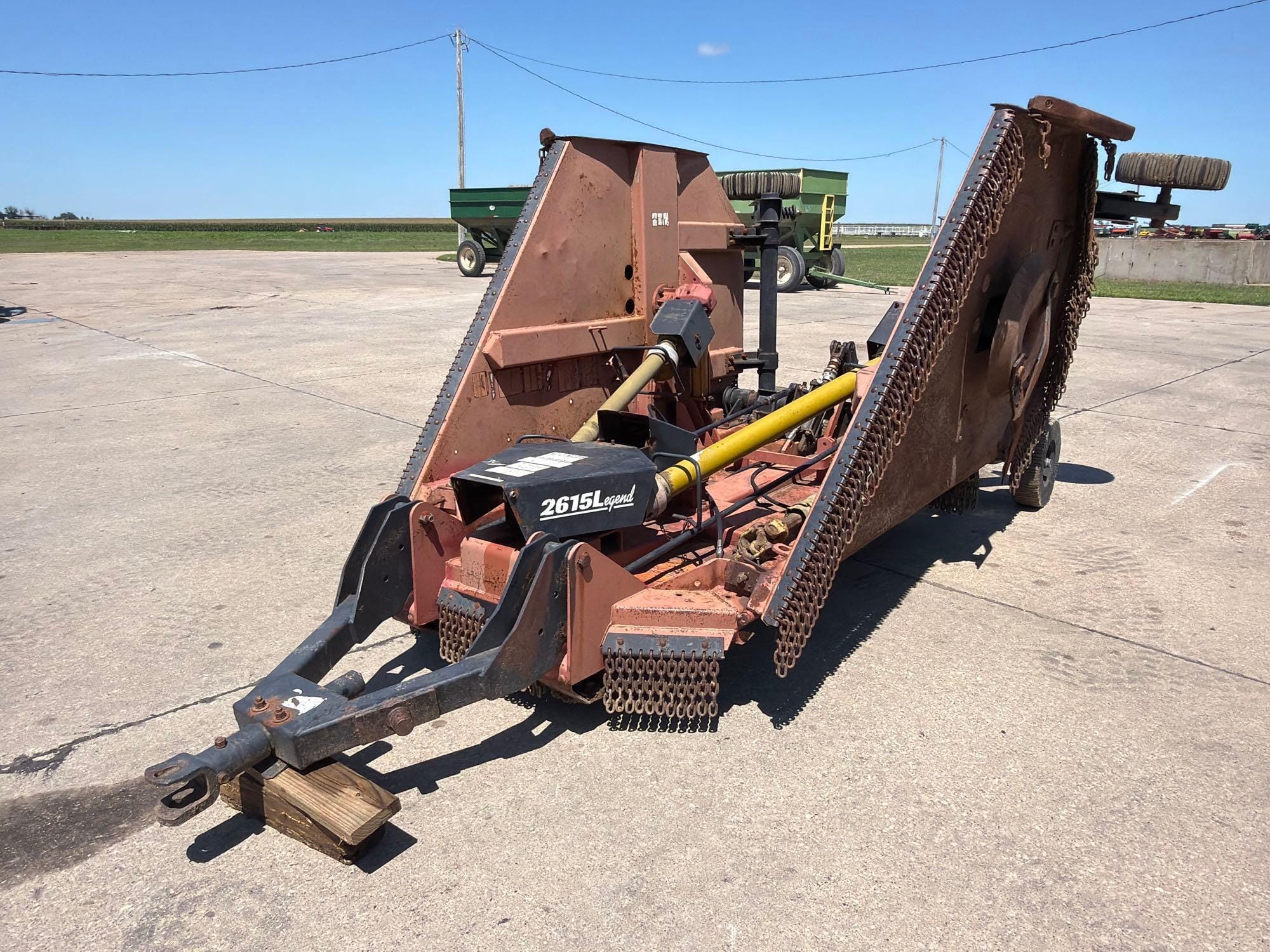 Bush Hog 2615L Equipment Image0
