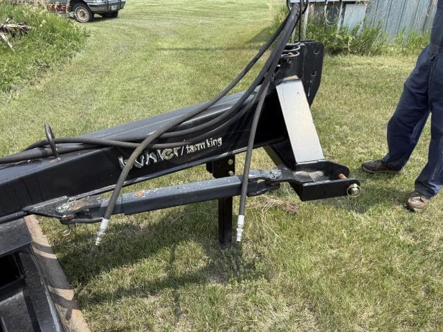 Image of Buhler Farm King 80 equipment image 2