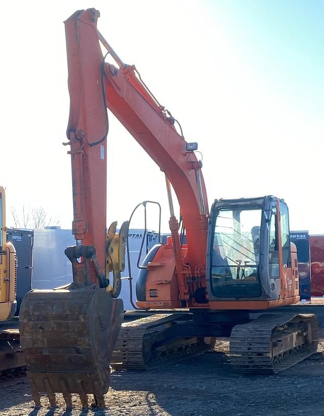 Image of Hitachi ZX135US equipment image 1