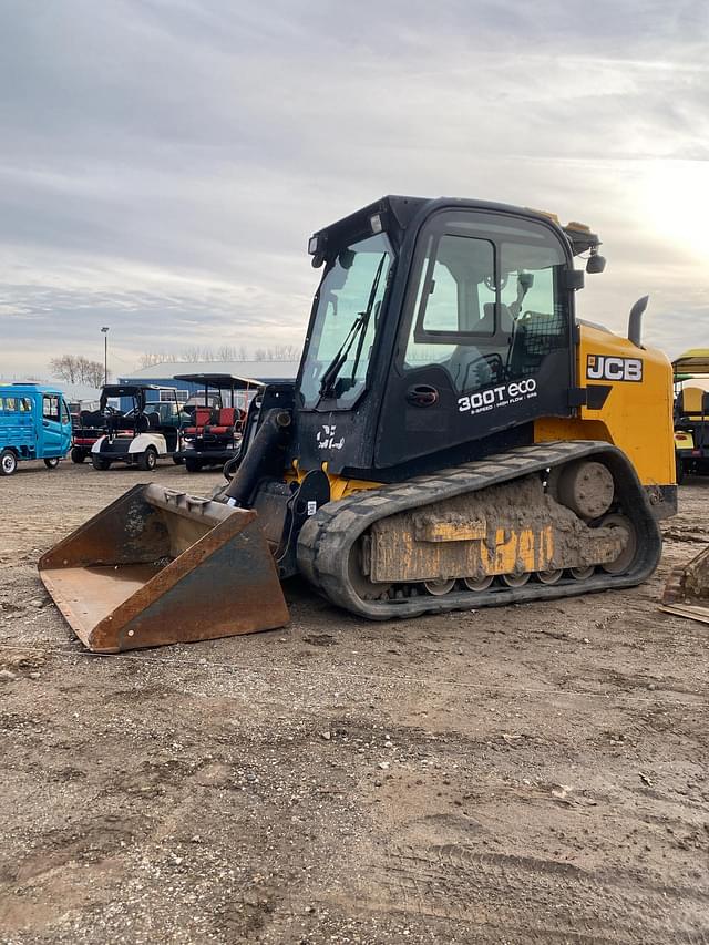 Image of JCB 300T equipment image 2