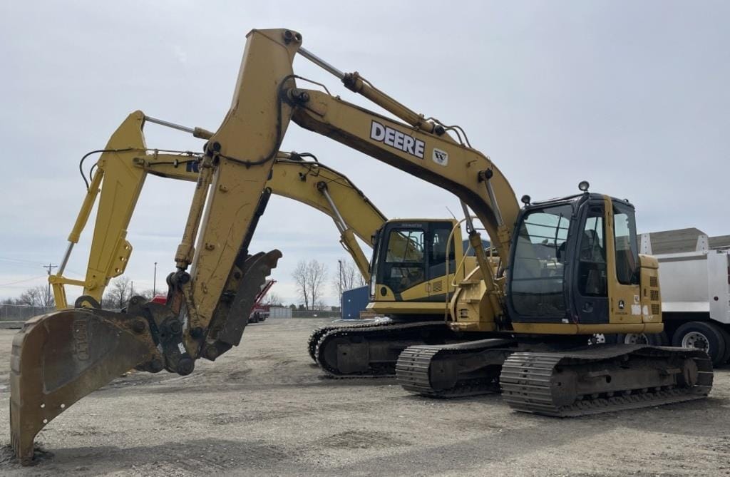 Main image John Deere 135C