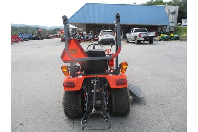 Image of Kubota BX1870 equipment image 3