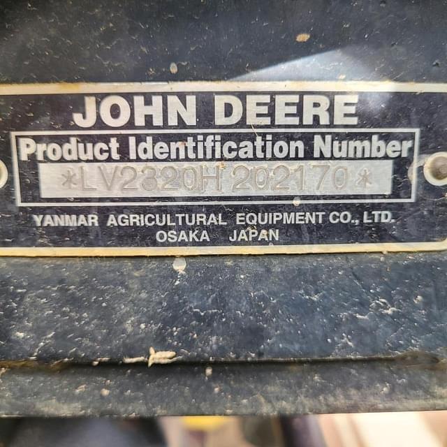 Image of John Deere 2320 equipment image 4