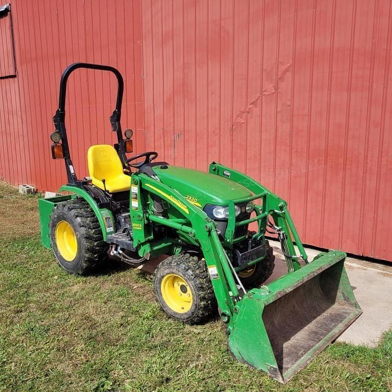 Image of John Deere 2320 Primary image