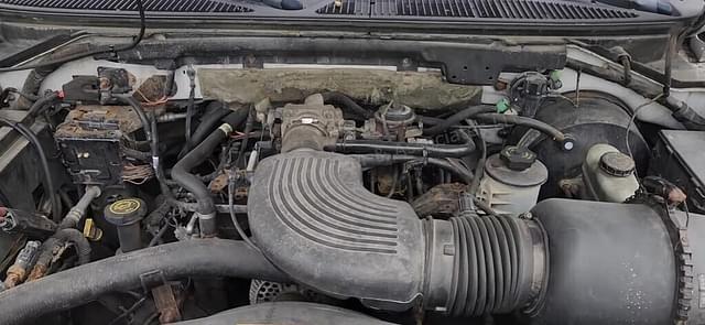 Image of Ford F-150 equipment image 3