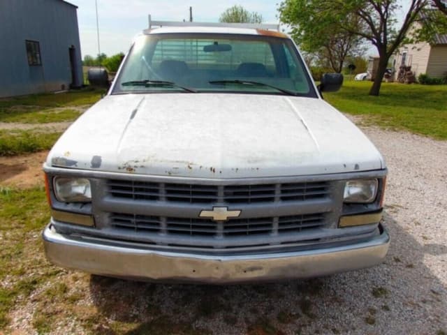 Image of Chevrolet 2500 equipment image 1