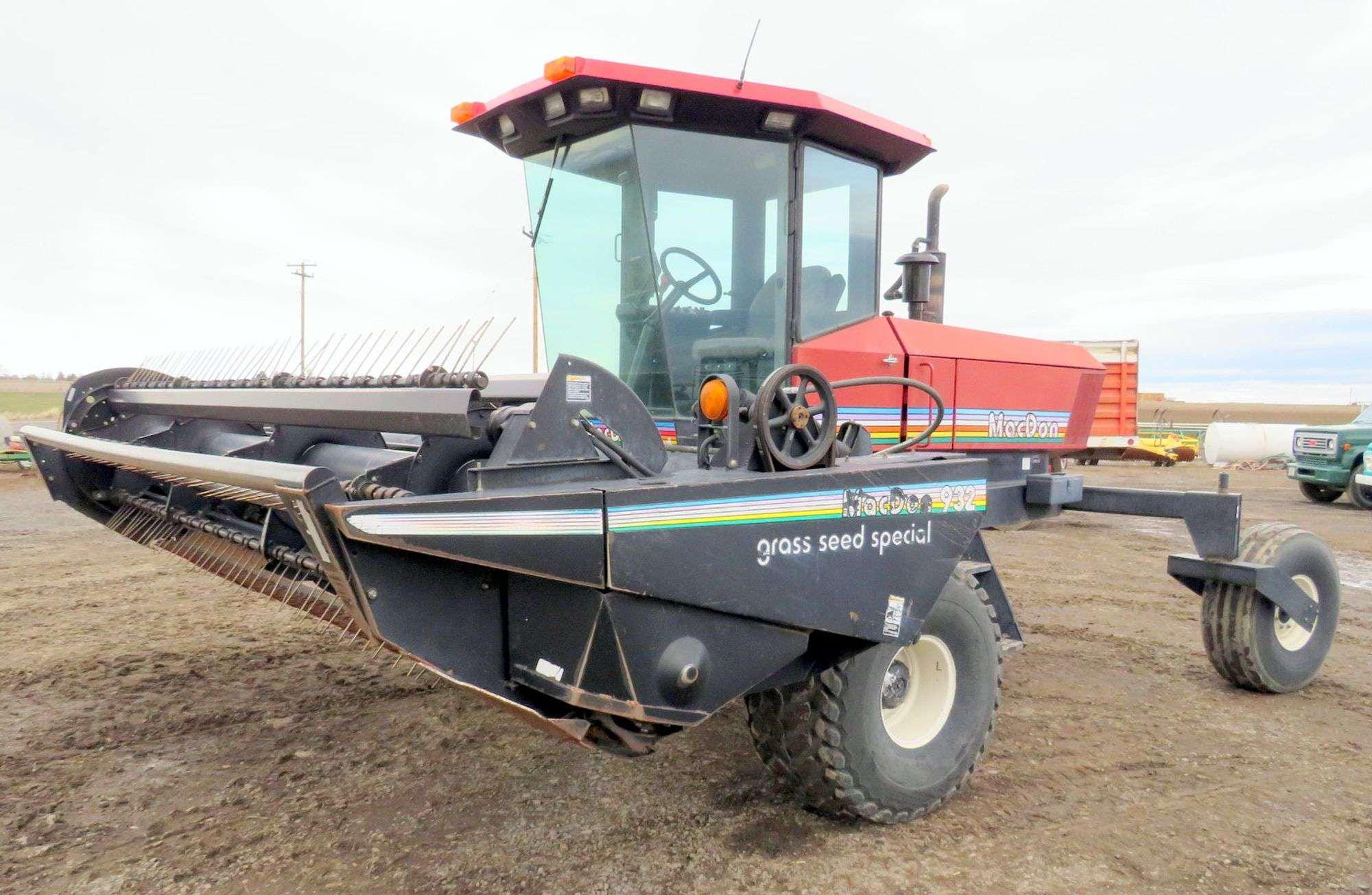 Main image MacDon 9200