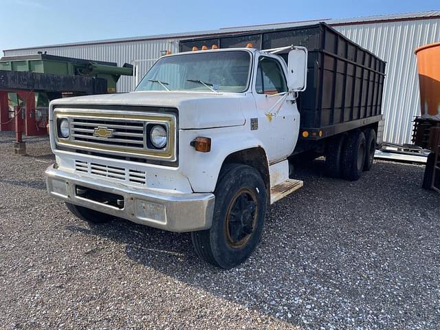 Image of Chevrolet C65 equipment image 1