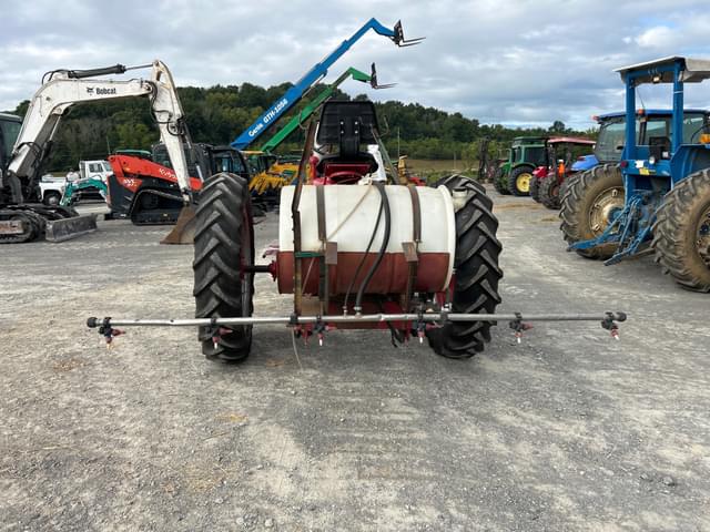 Image of Farmall C equipment image 2