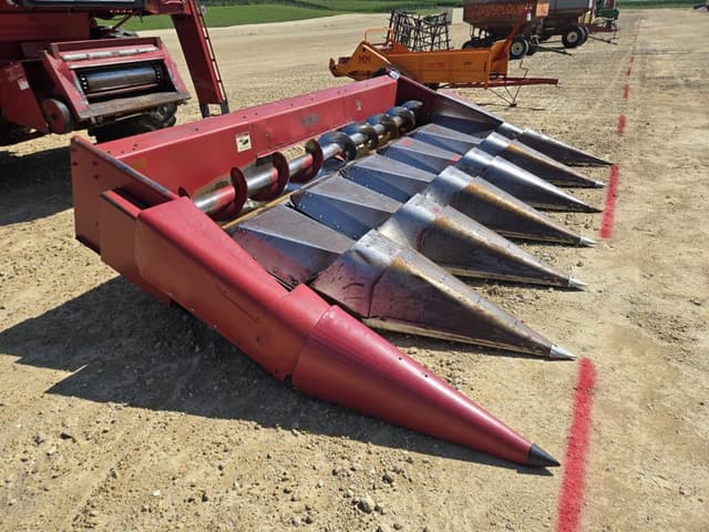 Image of Case IH 1063 equipment image 2