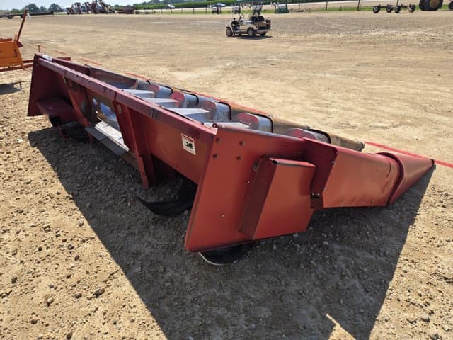 Image of Case IH 1063 equipment image 3