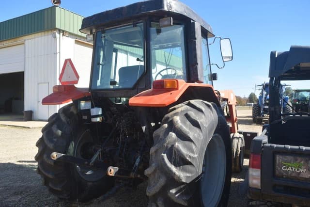 Image of Massey Ferguson 481 equipment image 2