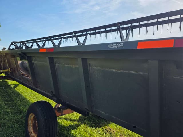 Image of AGCO 8200 equipment image 4