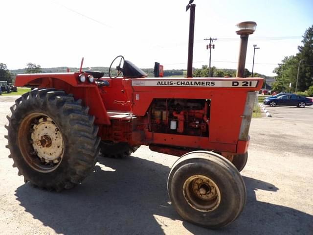 Image of Allis Chalmers D21 equipment image 1