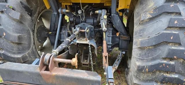 Image of Challenger MT285 equipment image 2