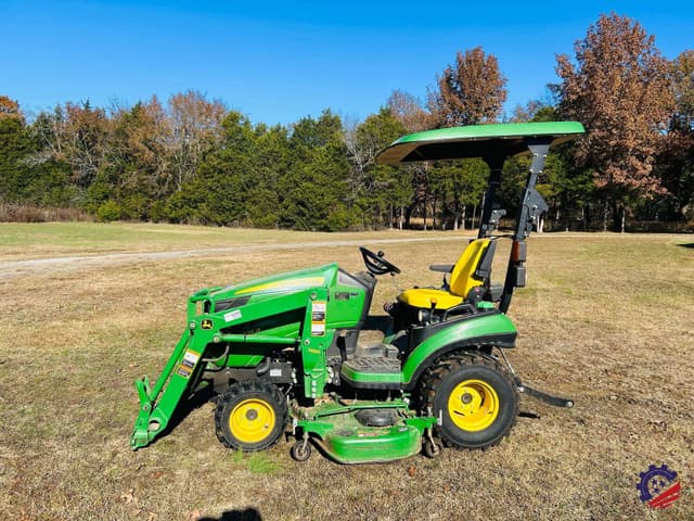 Image of John Deere 1025R equipment image 1