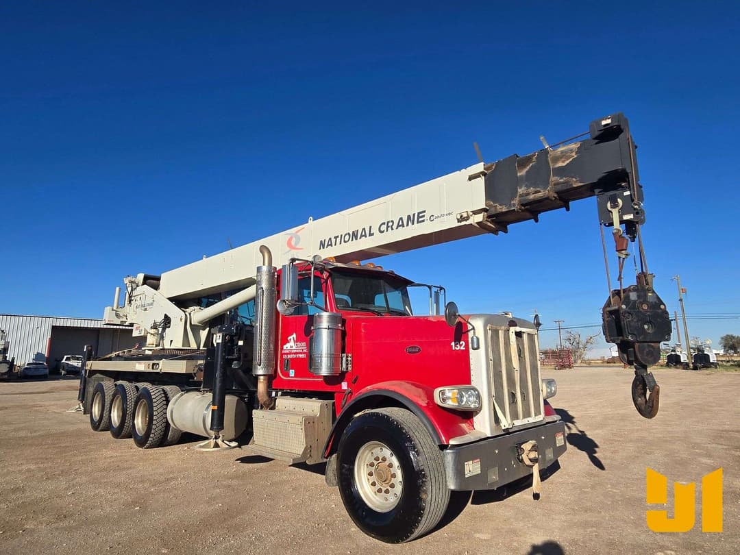 Image of Peterbilt 388 Primary image