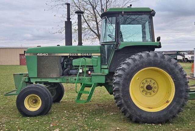 Image of John Deere 4640 equipment image 1