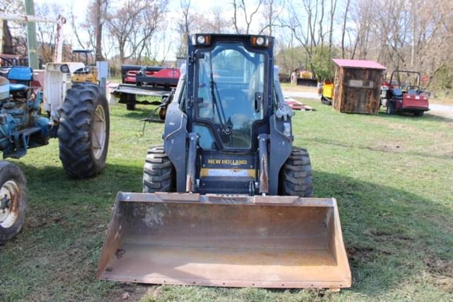 Image of New Holland L328 equipment image 1