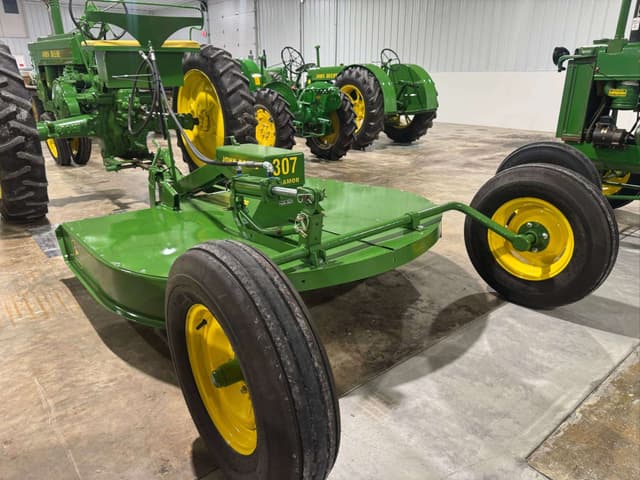 Image of John Deere 307 equipment image 4