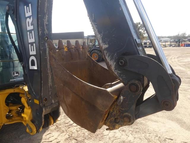 Image of John Deere 410L equipment image 4