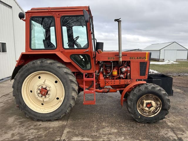 Image of Belarus 825 equipment image 1
