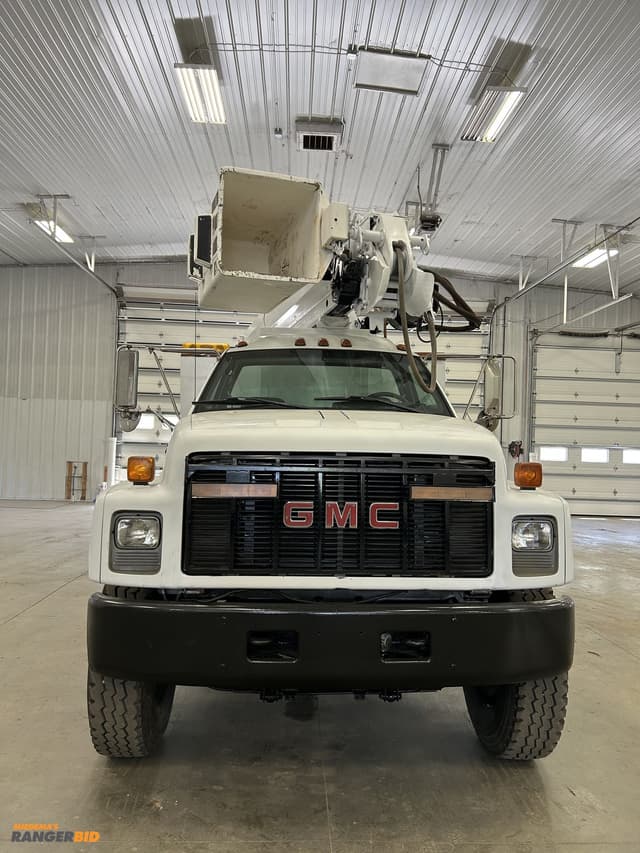 Image of GMC C7500 equipment image 2