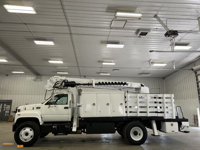 Image of GMC C7500 equipment image 4