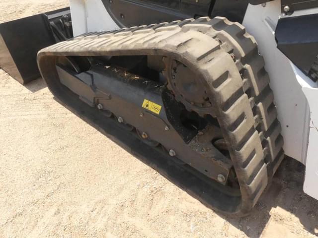 Image of Bobcat T66 equipment image 4