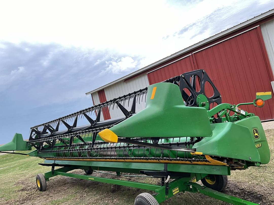 Image of John Deere 925F Primary image
