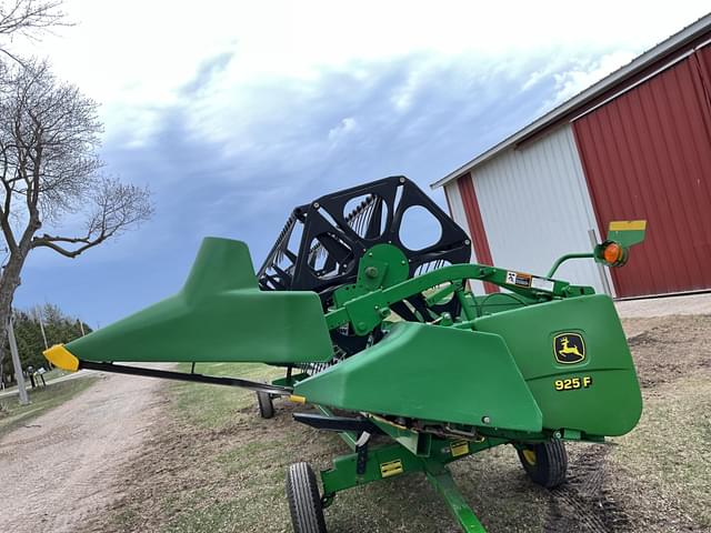 Image of John Deere 925F equipment image 1