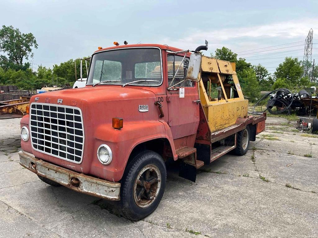Image of Ford 600 Primary image