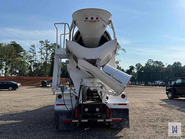 Image of Peterbilt 365 equipment image 4