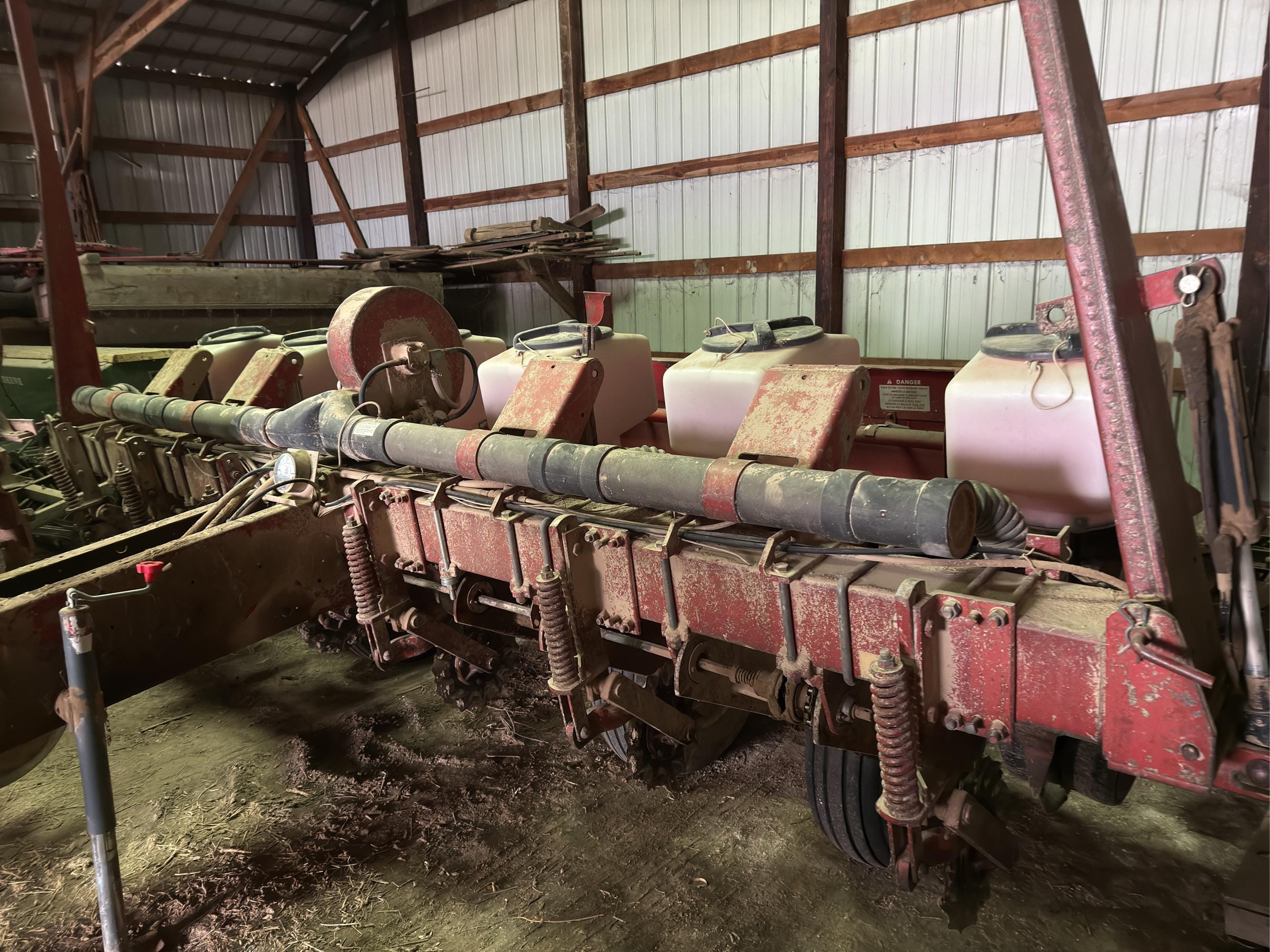 Main image White Undetermined