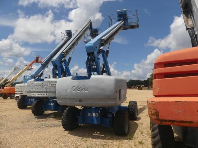 Image of Genie S-60 equipment image 4