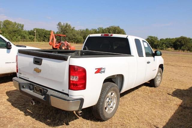 Image of Chevrolet 1500 equipment image 1