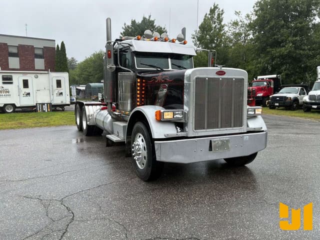 Image of Peterbilt 379 equipment image 2
