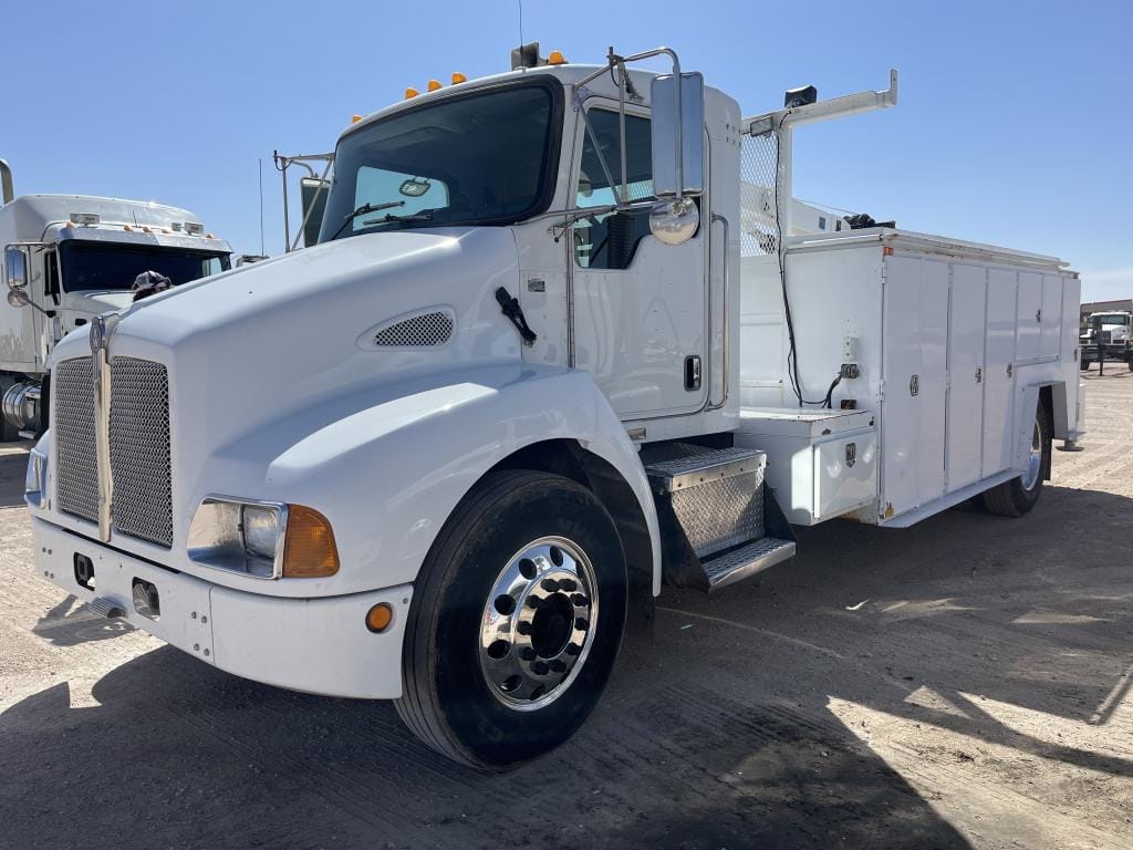 Main image Kenworth T300