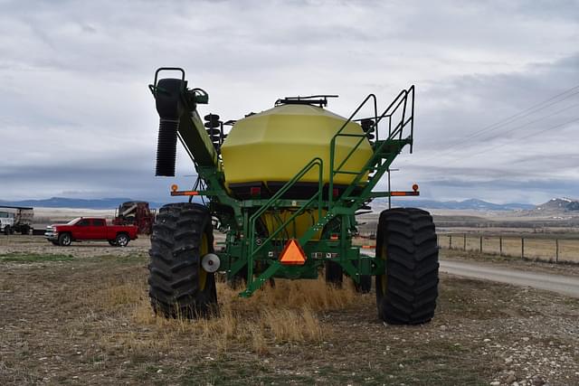 Image of John Deere 1835 equipment image 4