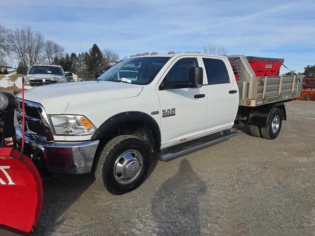 Image of Dodge Ram 3500 equipment image 2