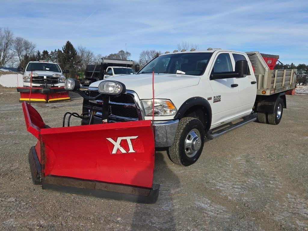 2015 Dodge Ram 3500 Equipment Image0